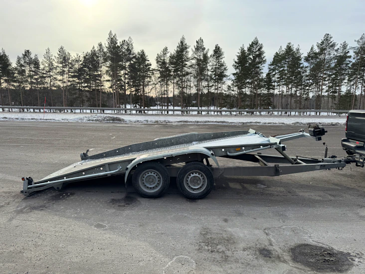 Biltransport 2500 kg