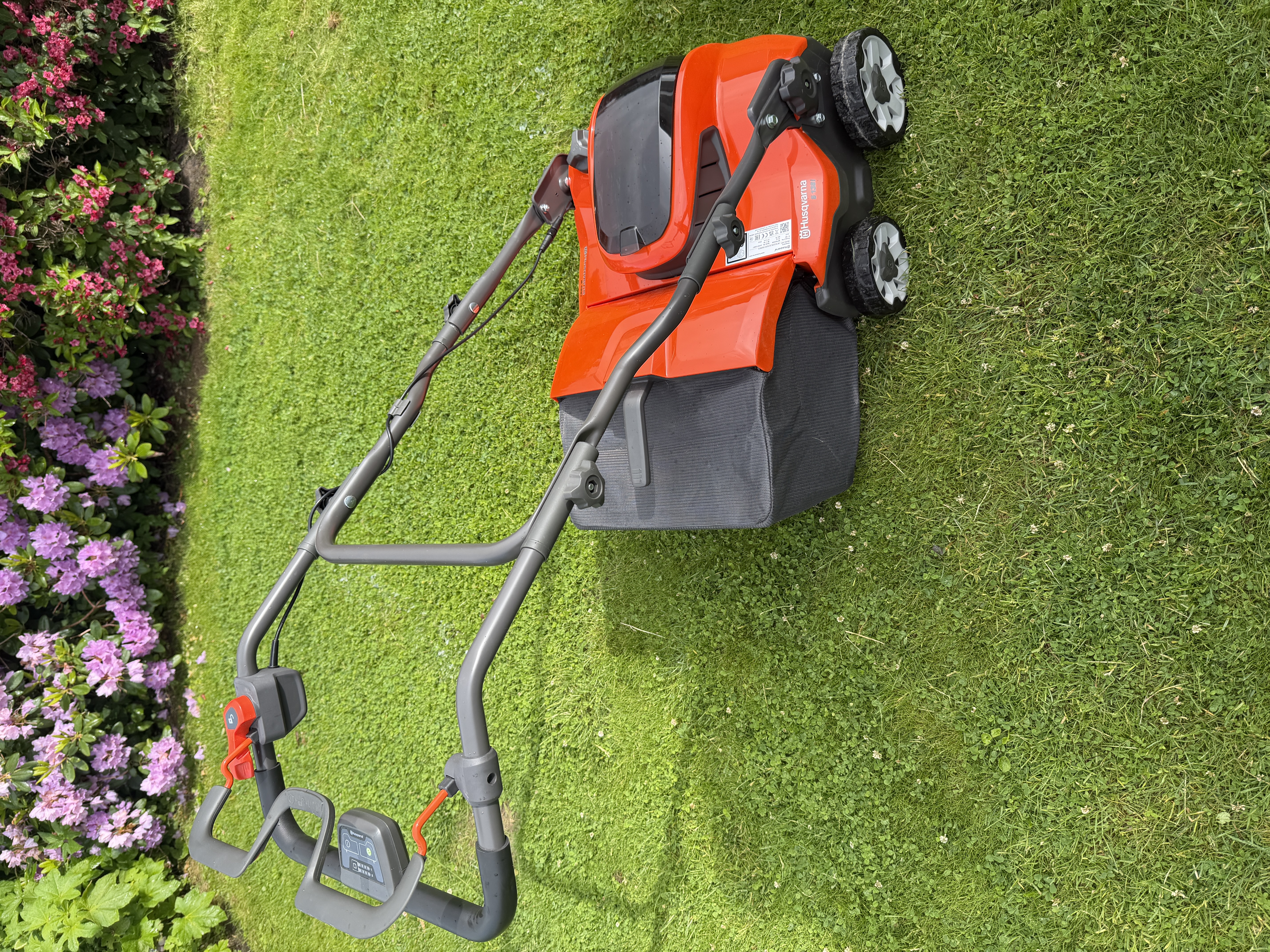 Vertikalskärare husqvarna batteridriven