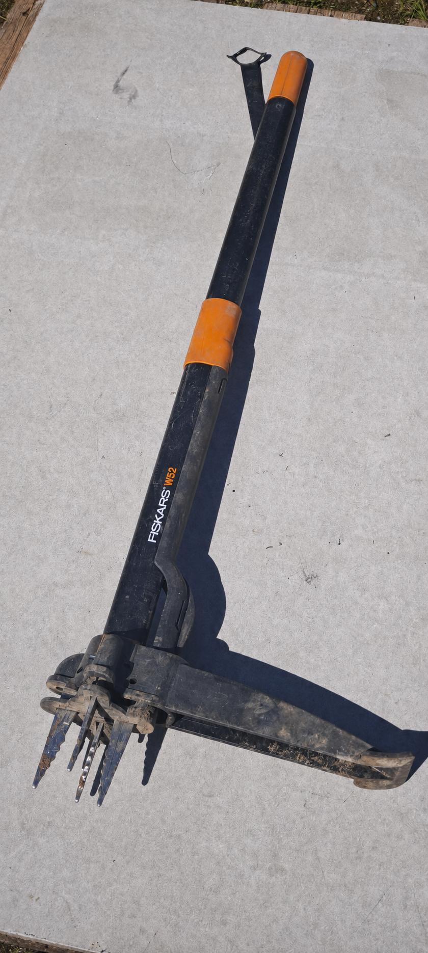 Fiskars ogräsupptagare / rotupptagare