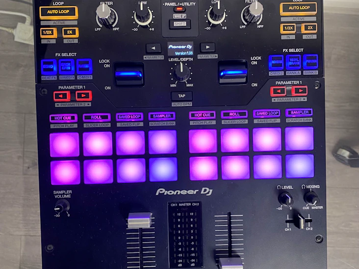 Pioneer dj djm-s7 battle mixer
