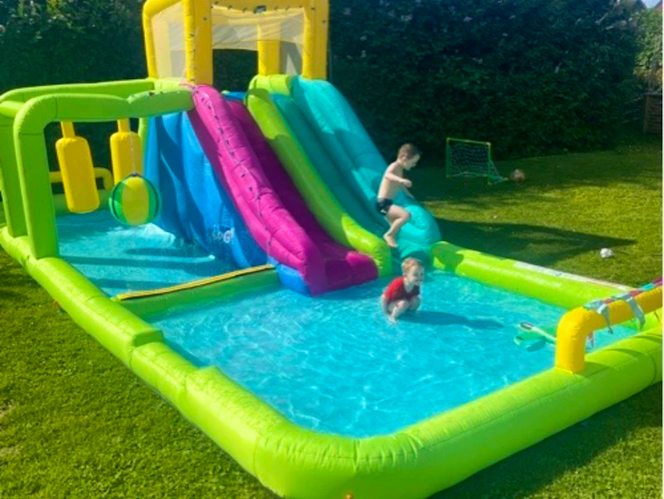 Uppblåsbart vattenland