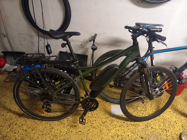 Elcykel, framdämpad, 24 växlar