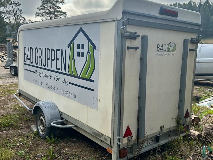 Skåpsläp uthyrs 11m2