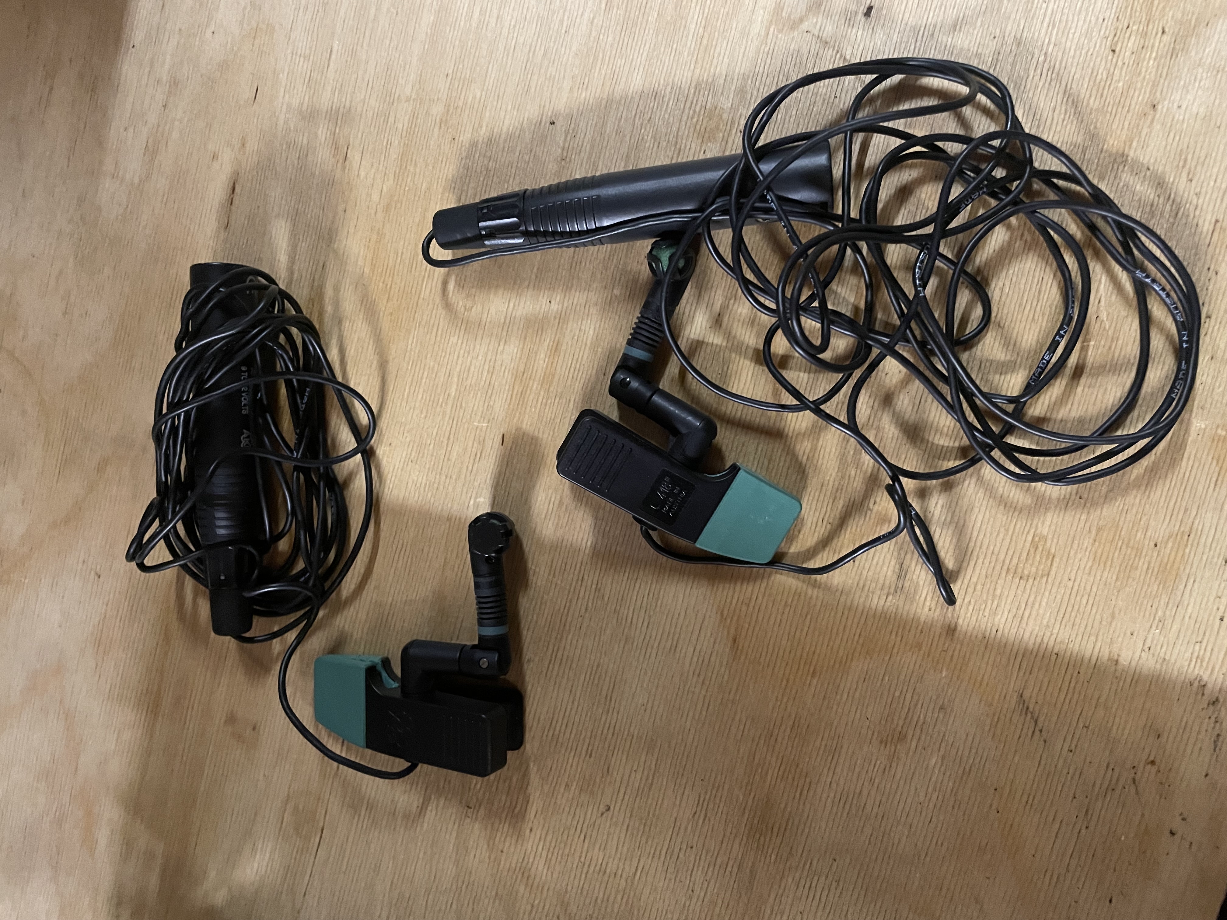 Akg c418 clip on condenser microphone 