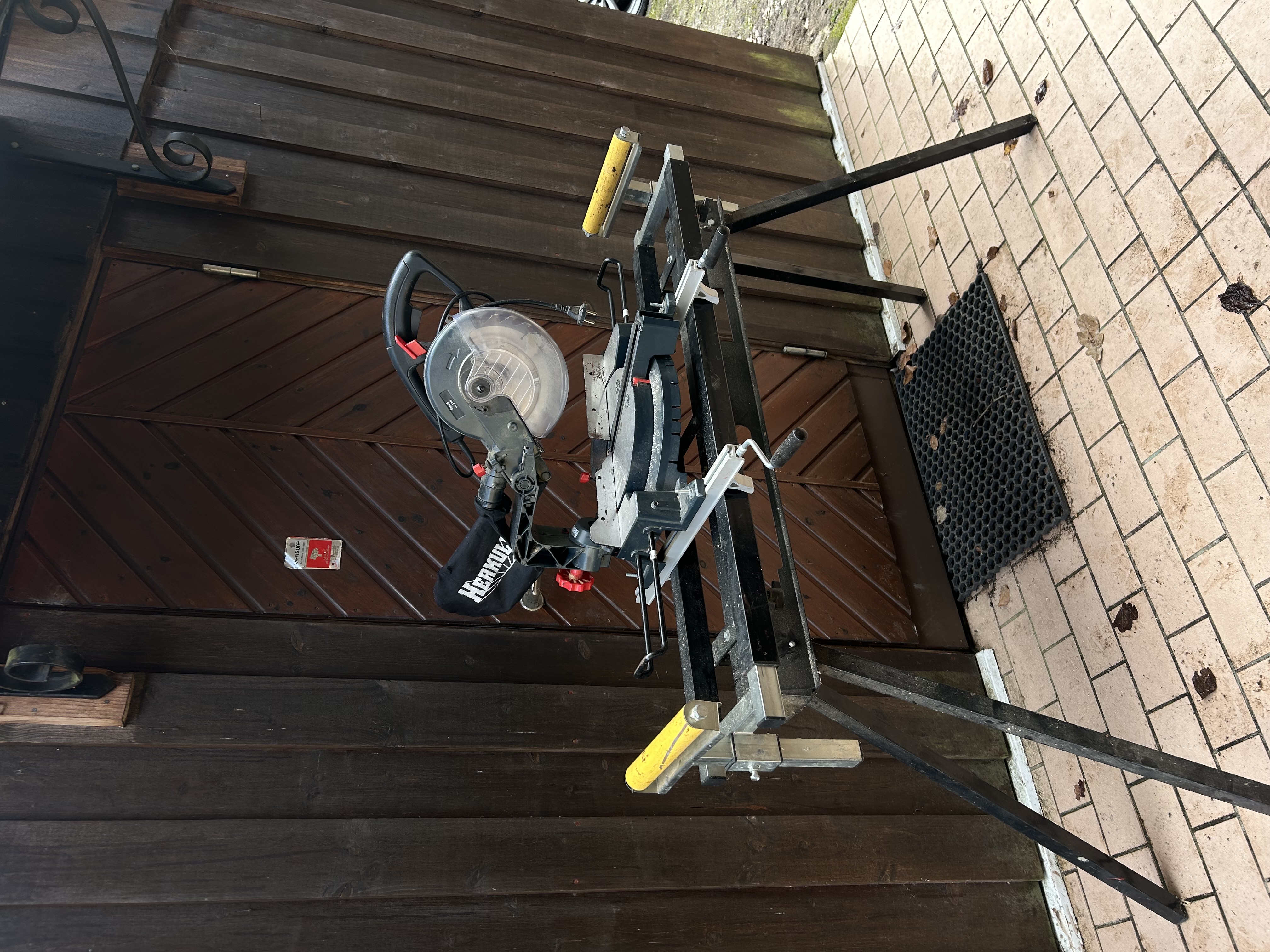 Bosch kap - gersåg med stativ