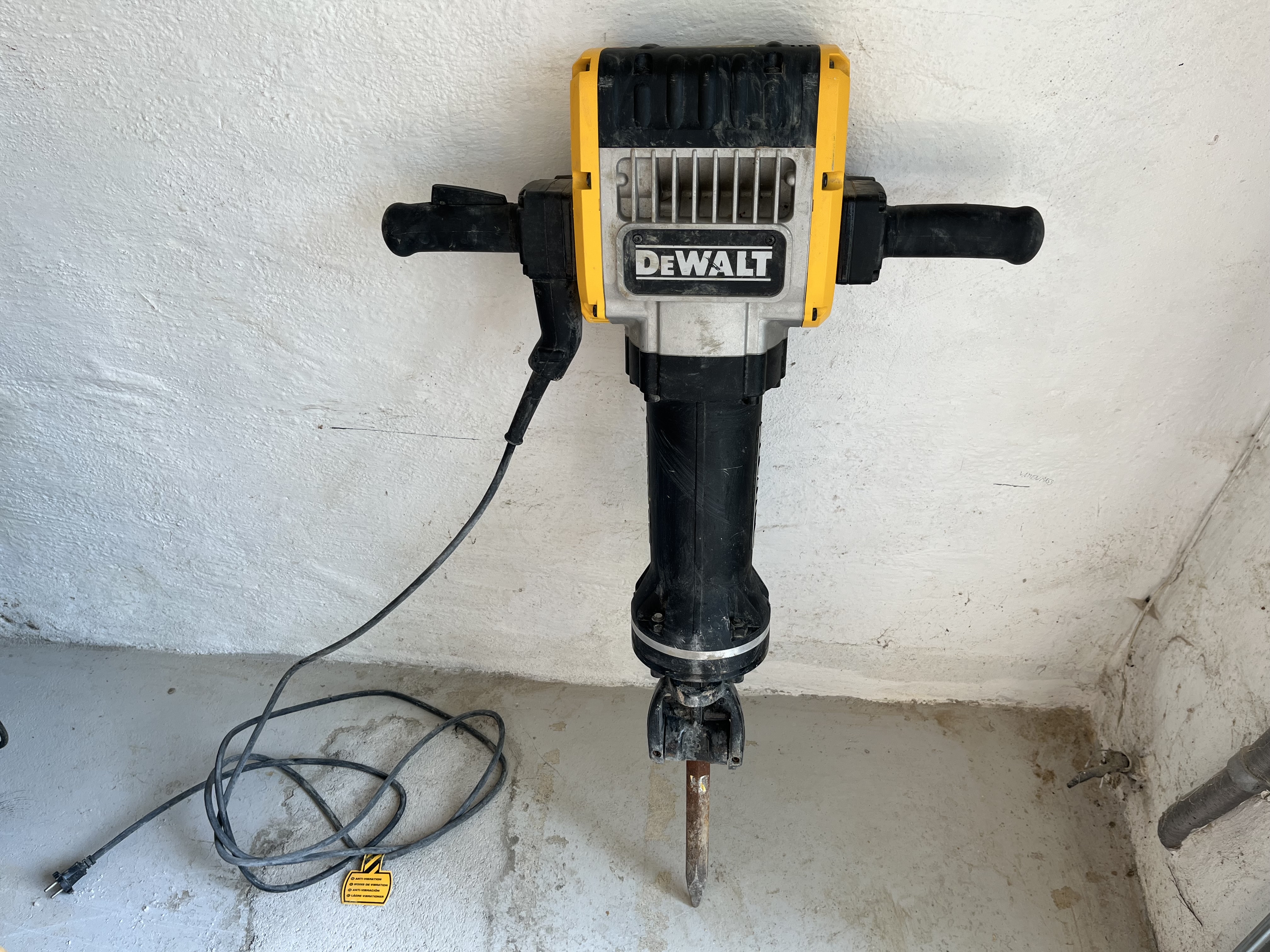 Bilmaskin dewalt d25981-qs