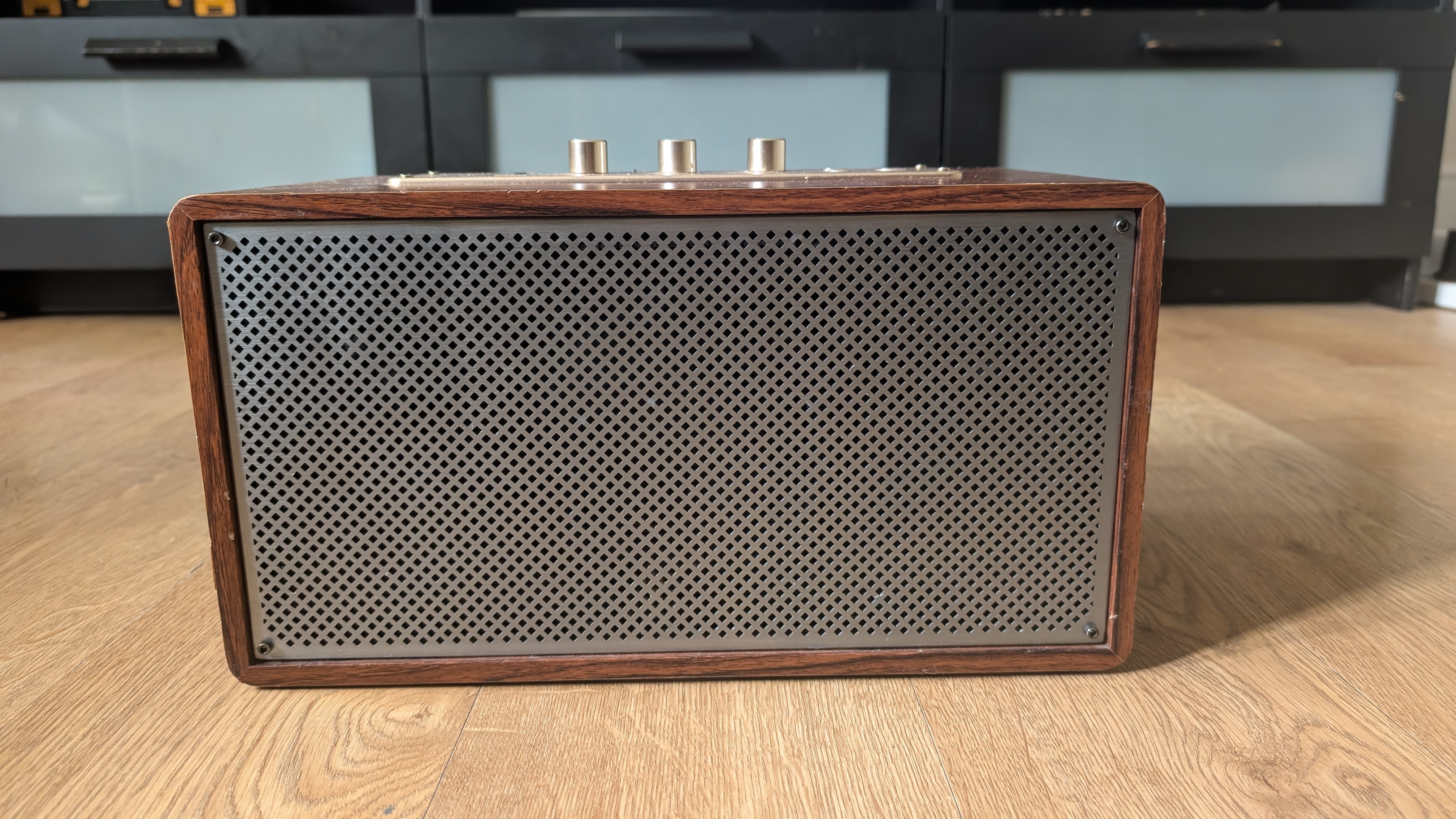 Sandstrøm retro bluetooth speaker (perfect for events, dj or projector)