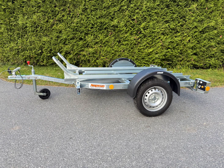 Mc-släp, uttaget oktober -25, sov däck