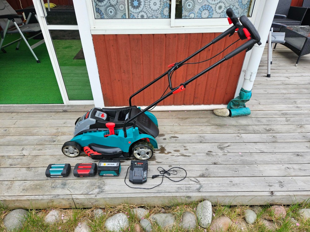 Bosch rotak 43 li pris sale