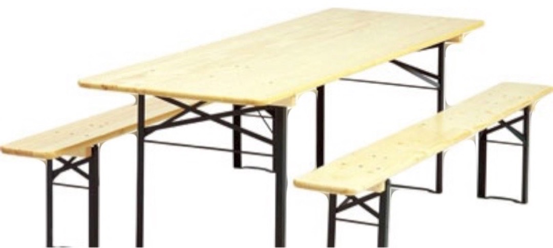 Paket med 3 bord och 6 bänkar i trä