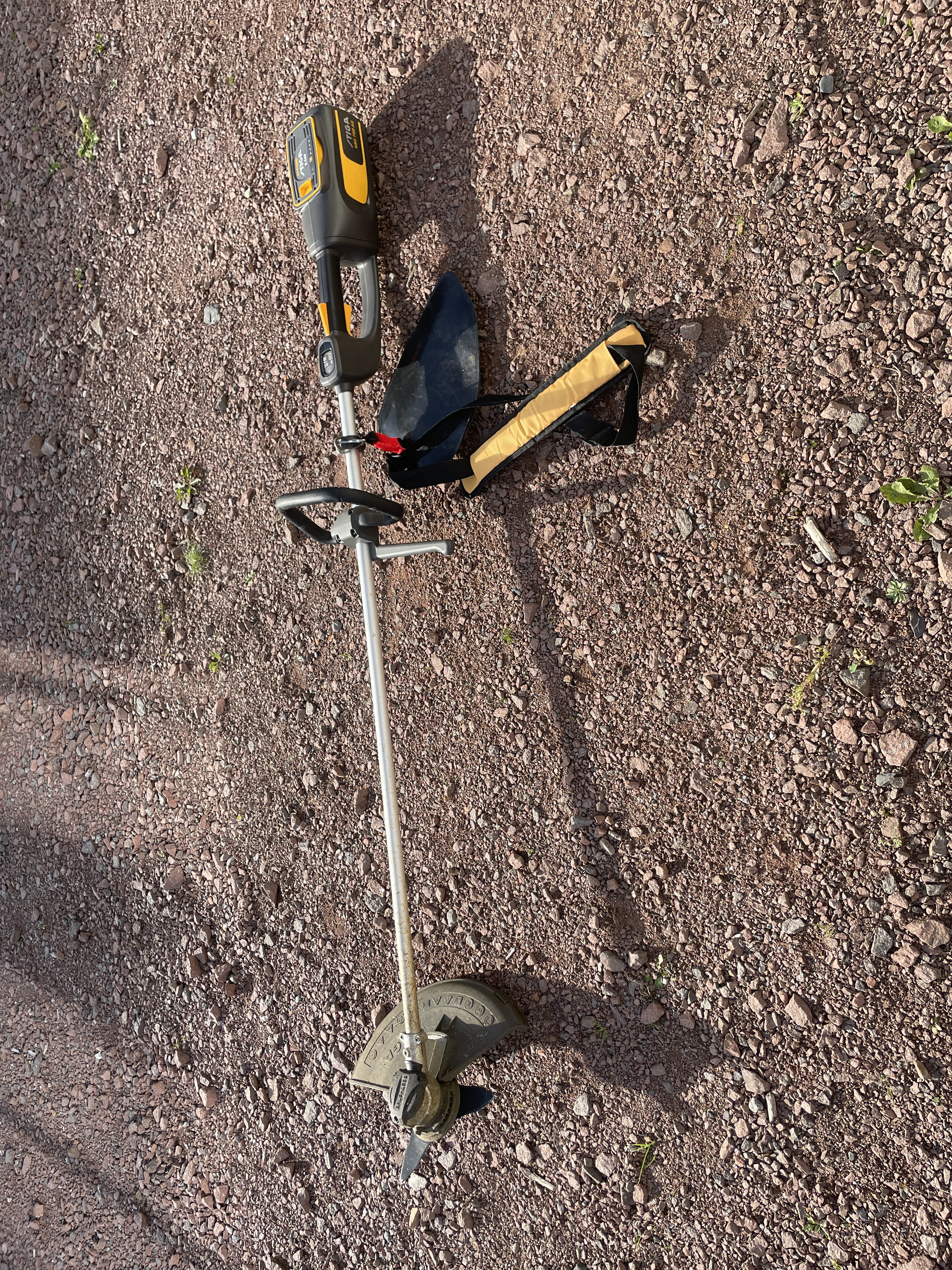 Stiga sbc700ae batteridrevet ryddesag/gresstrimmer