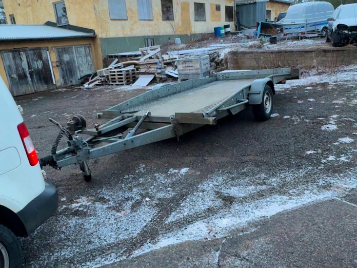 1500 trailer med tipp och vinsch
