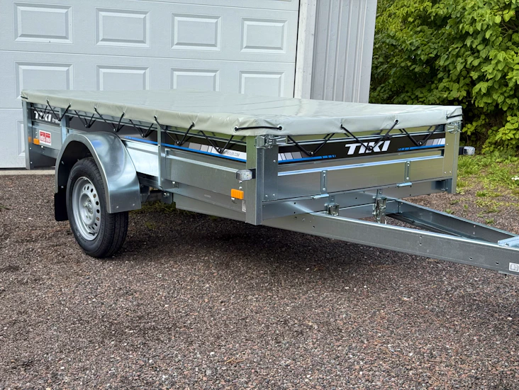 Tiki varehenger med tipp