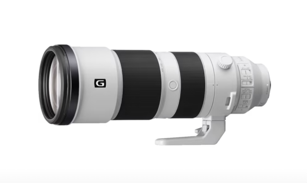 Sony fe 200-600mm f/5.6-6.3 g oss lens
