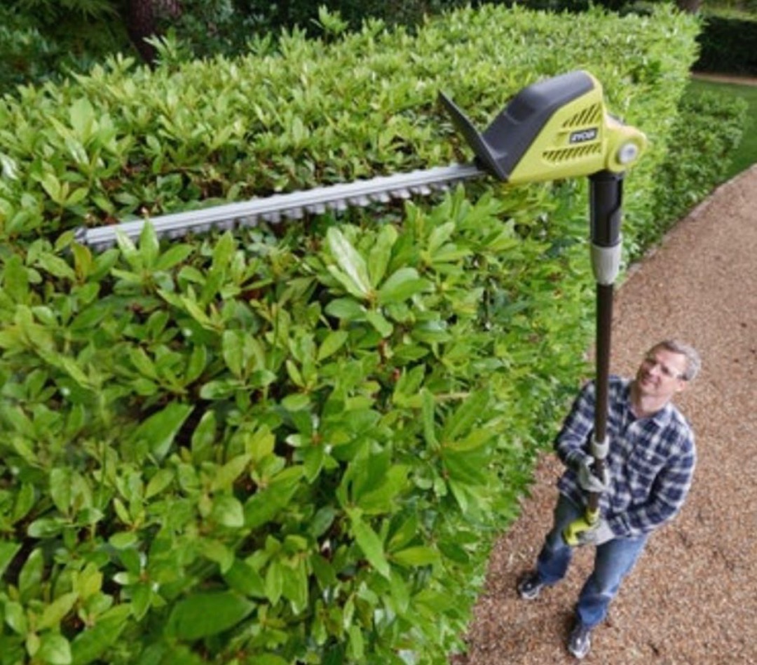 Lång och flexibel elhäcksax