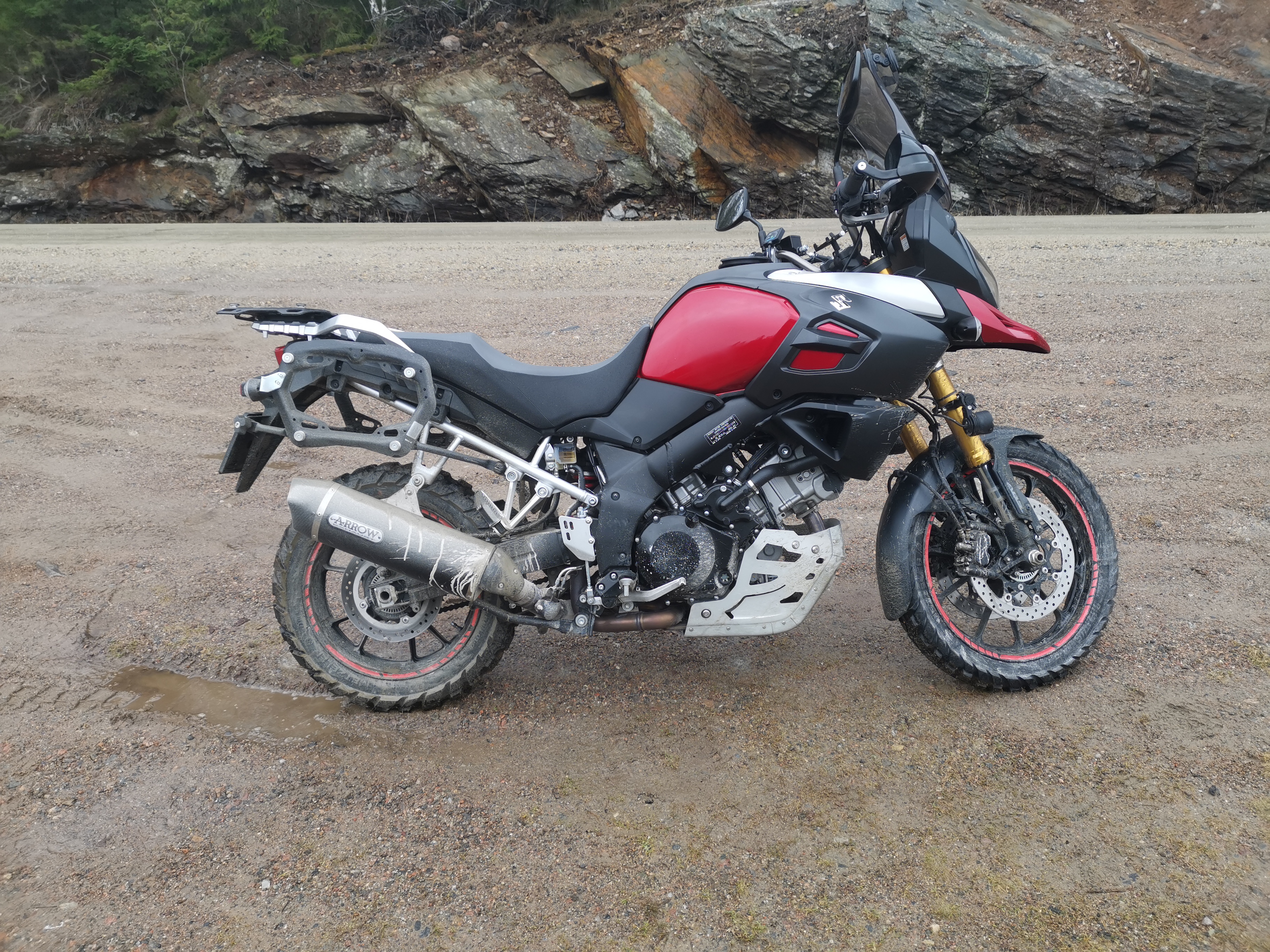 Suzuki v-strom 1000 2015 