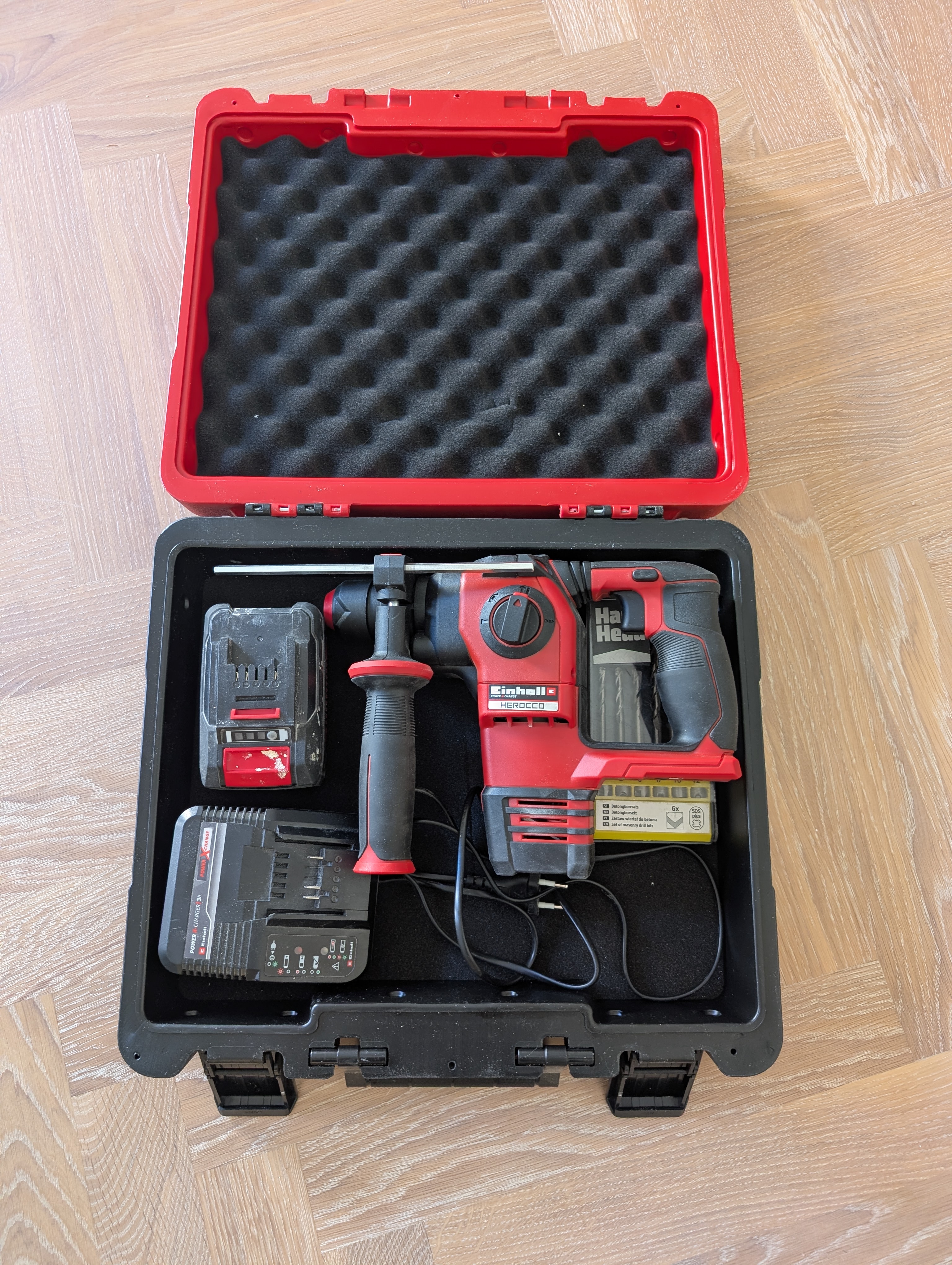 Borrhammare batteridriven inkl borr