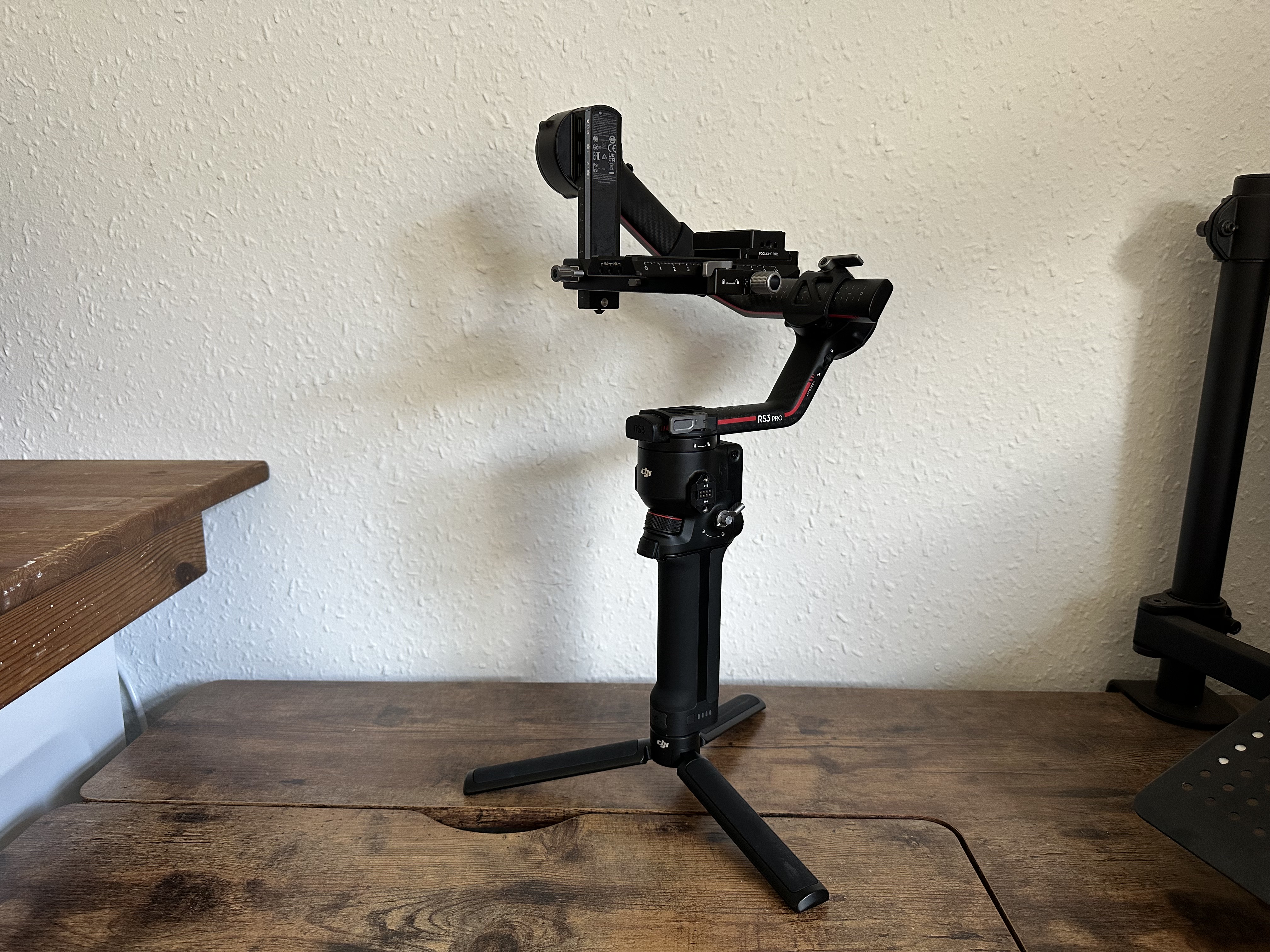 Dji rs 3 pro combo gimbal stabiliser