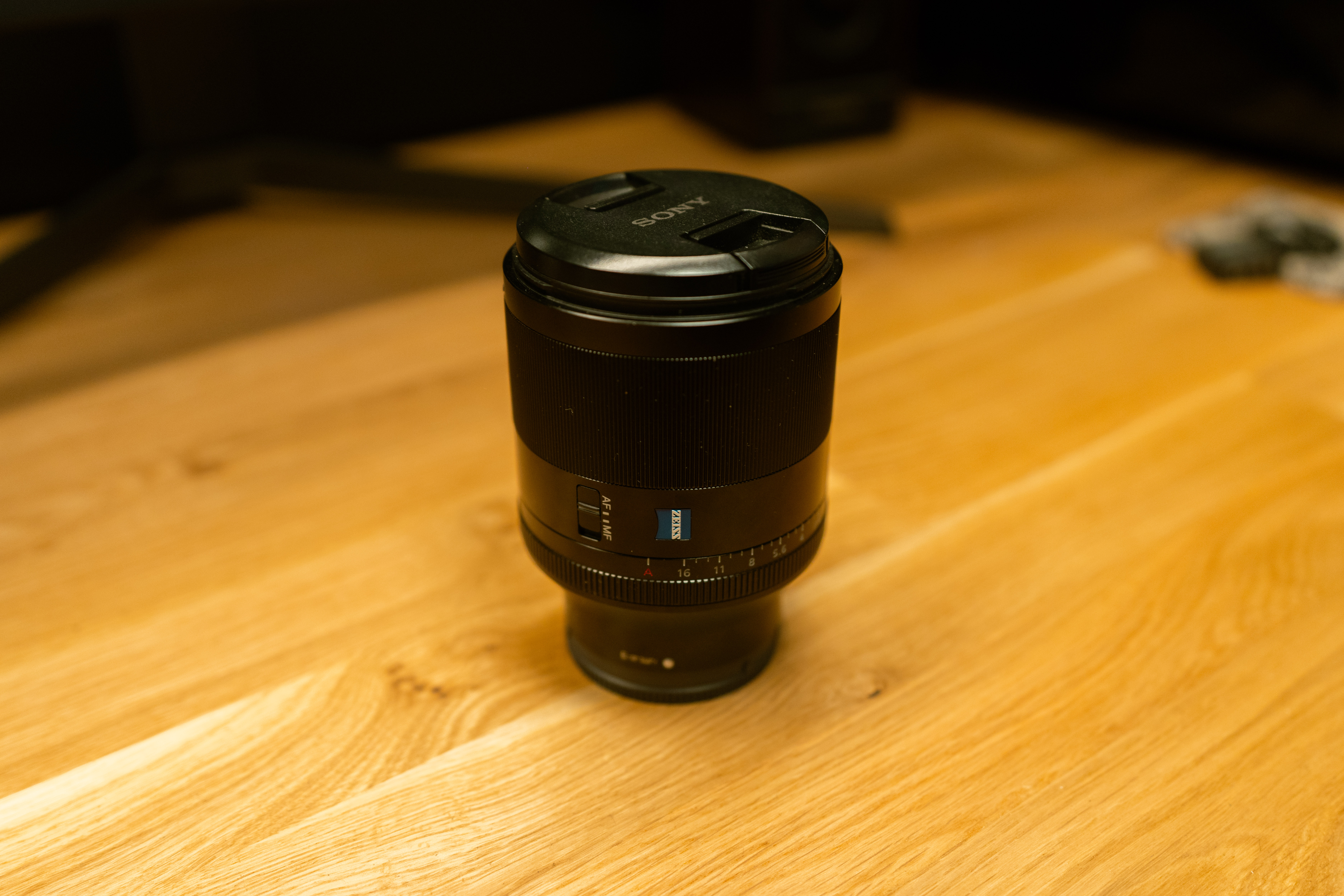 Sony zeiss 50mm f1.4 sel50f14z