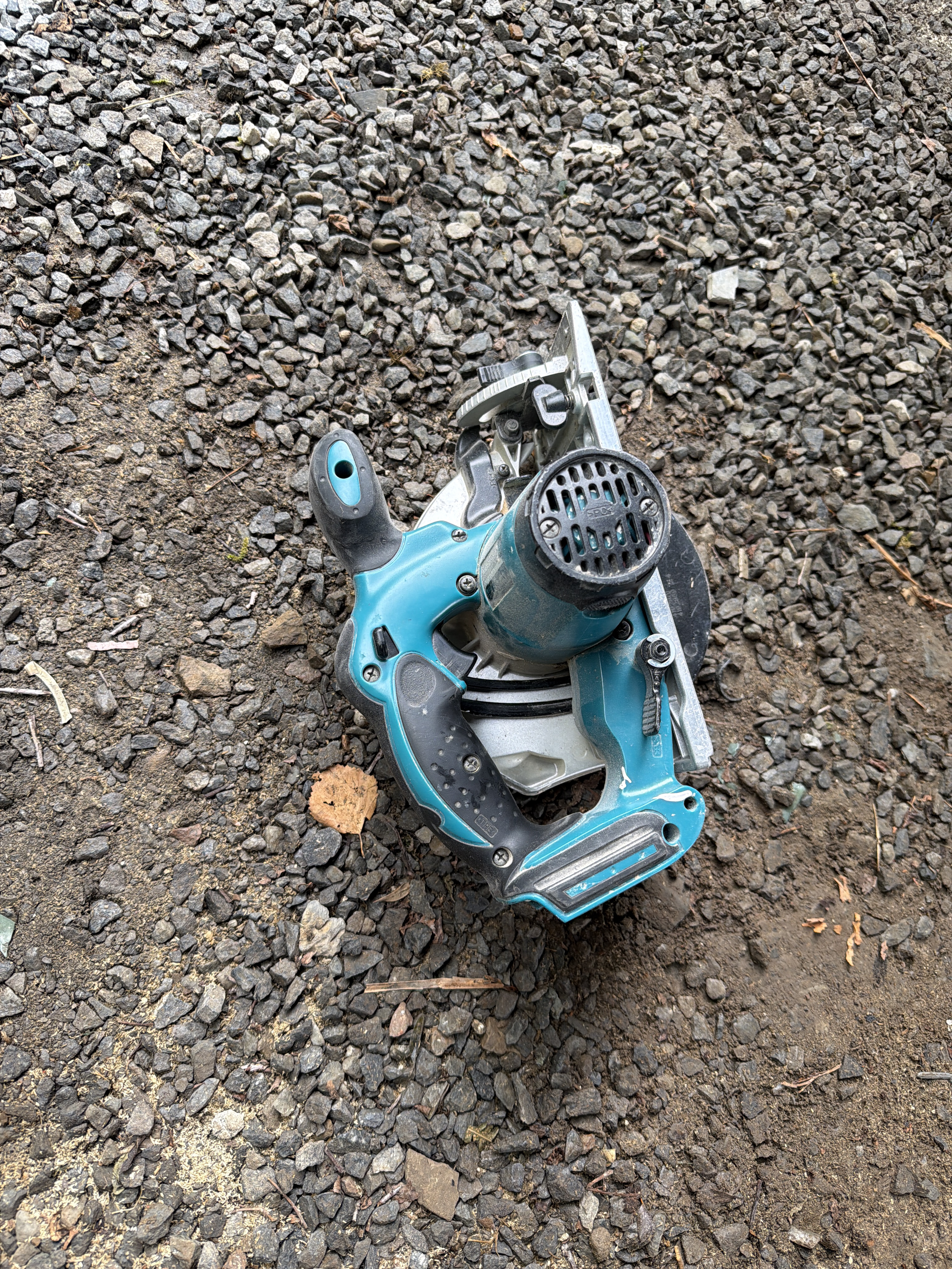Makita batteridrevet sirkelsag – 18v