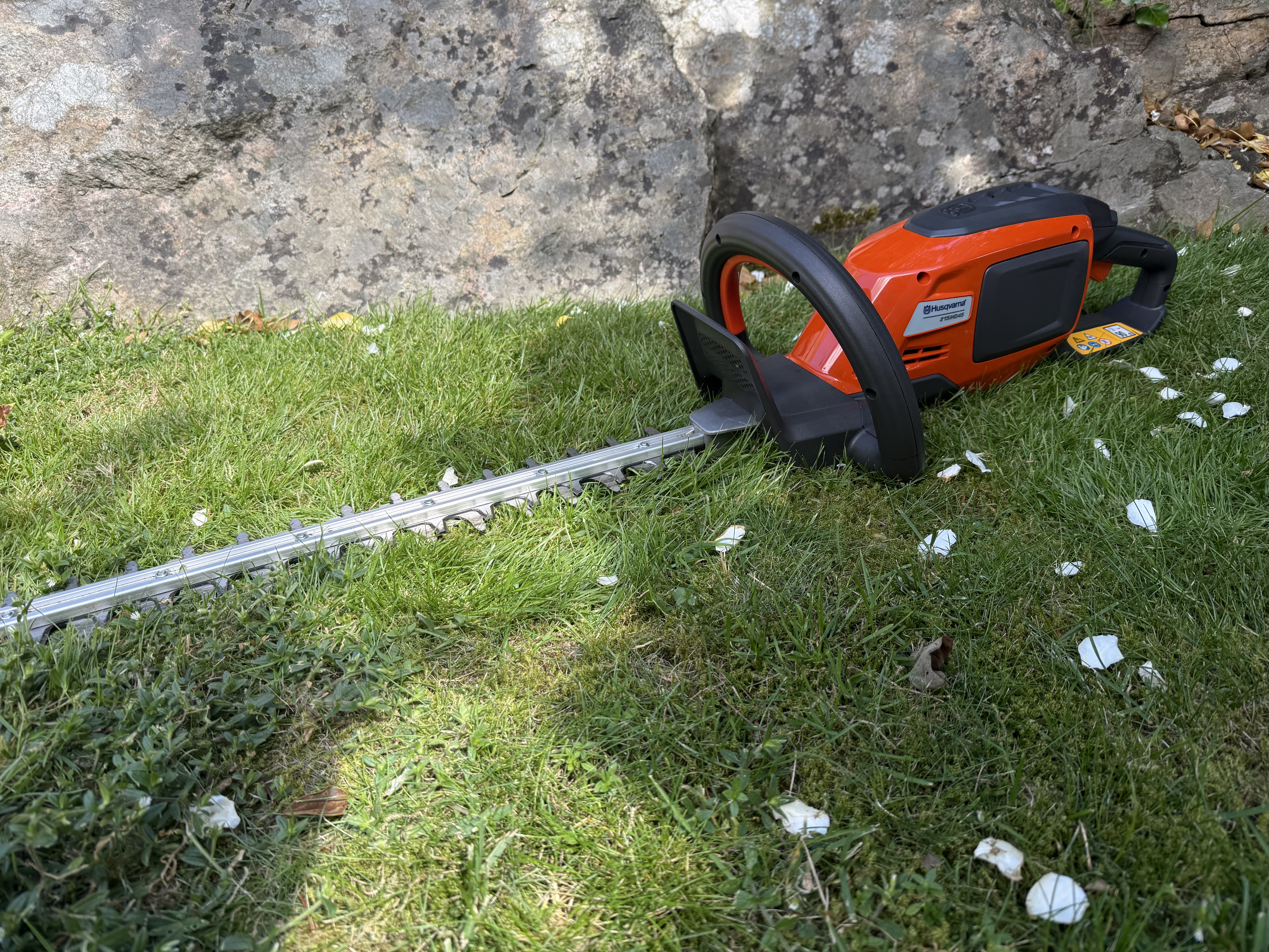 Husqvarna 215ihd45 – batteridriven häcksax