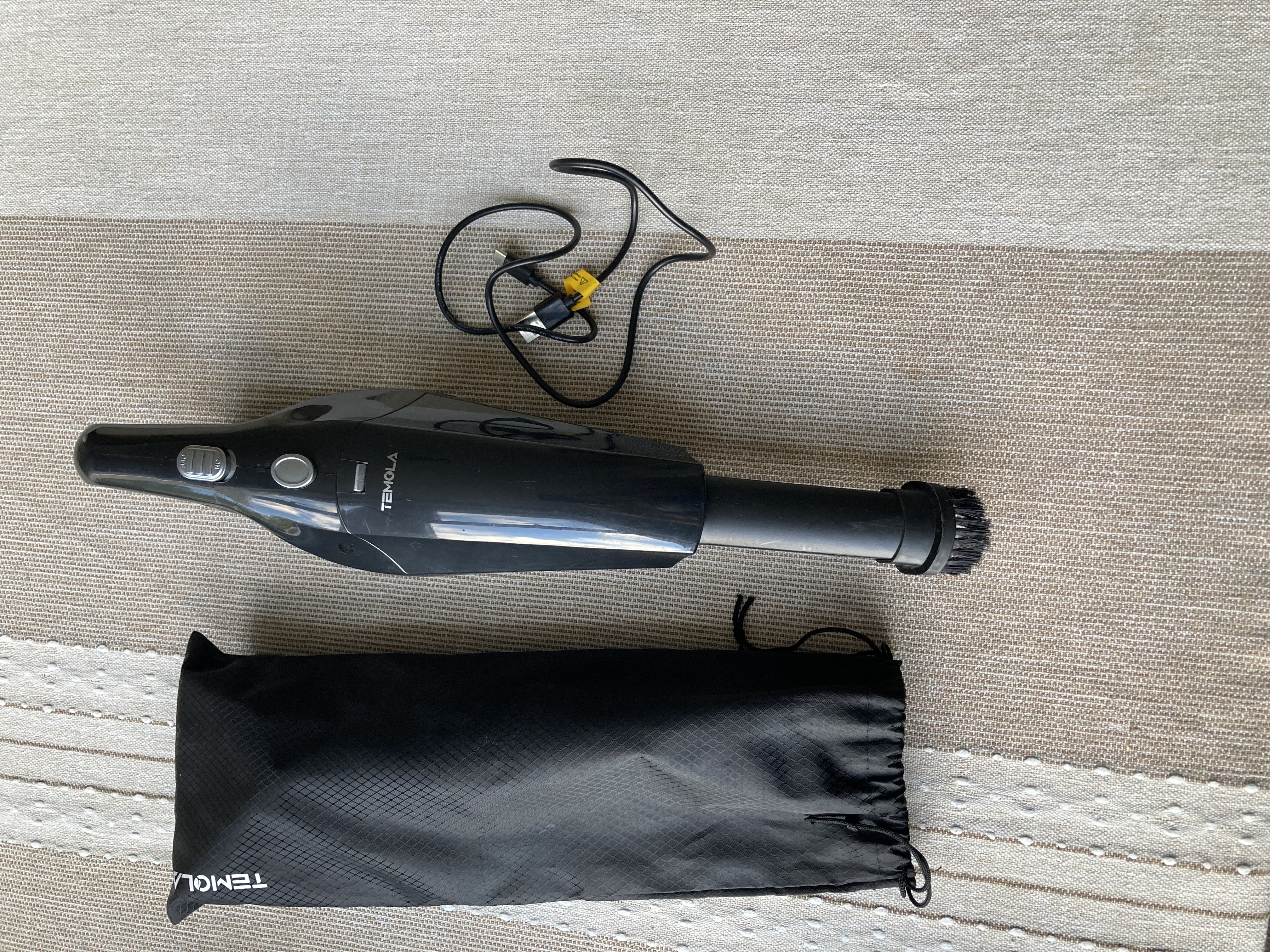 Temola cordless vacuum cleaner