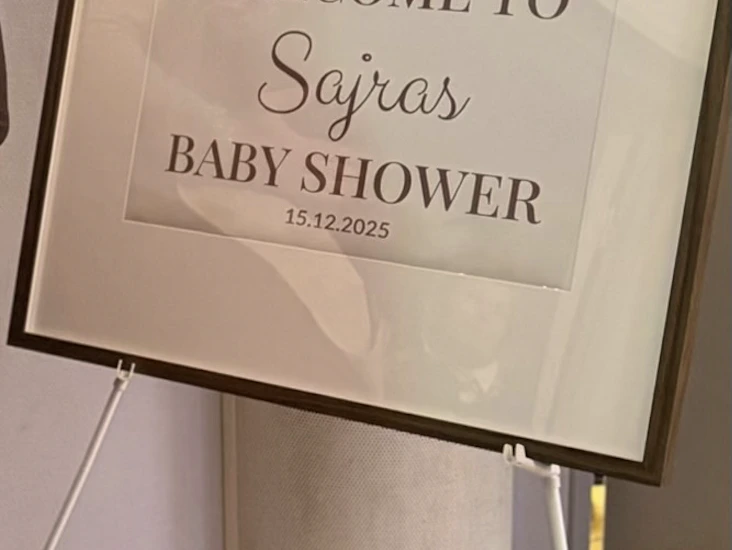 Stativ till välkomstposters/ramar