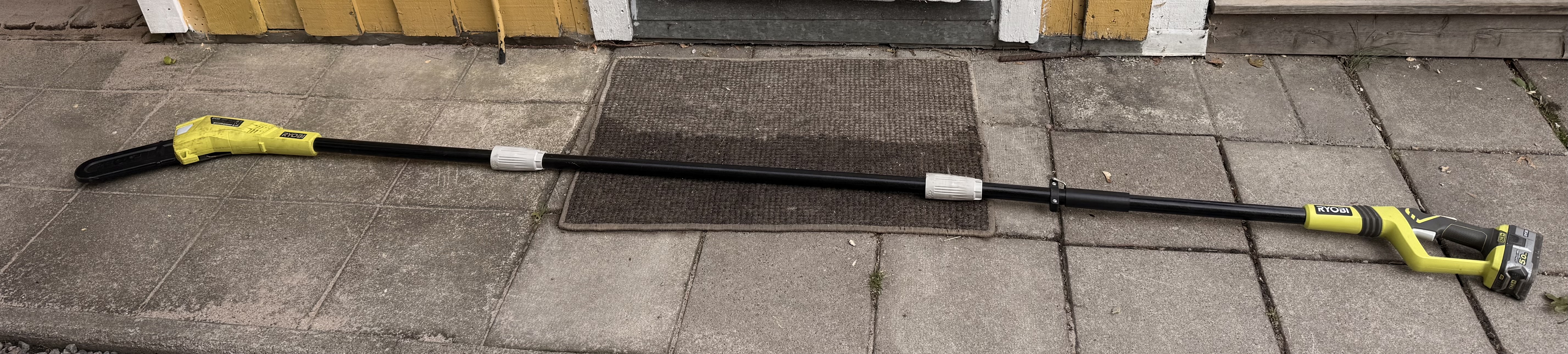 Grensåg, batteridriven förlängningsarm