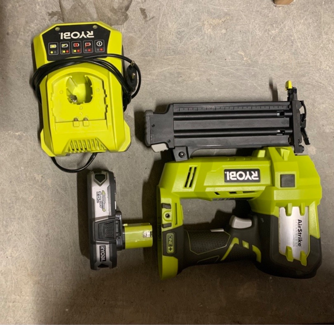 Spikerpistol - dykkert