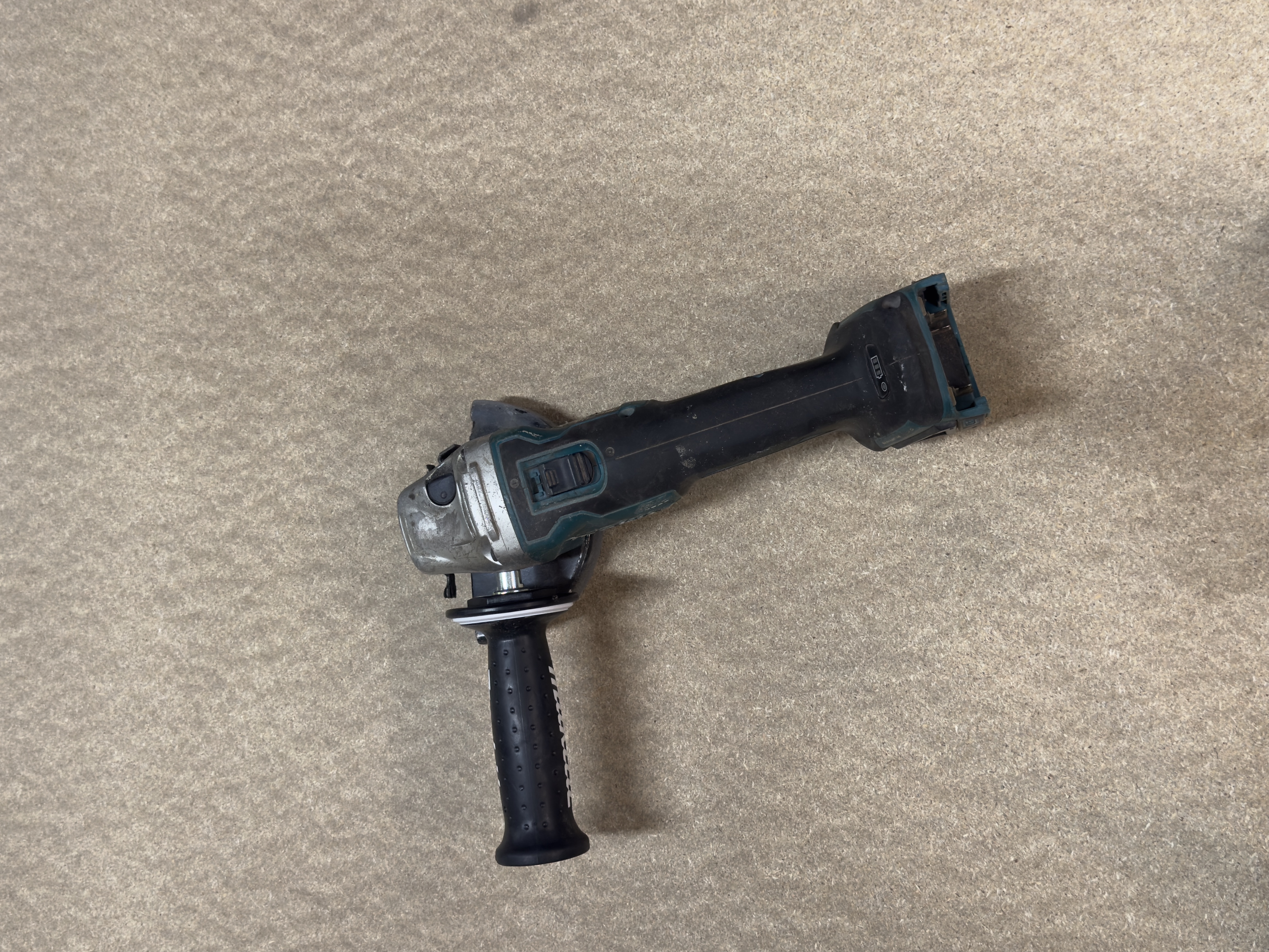 Makita vinkelsliber på batteri 