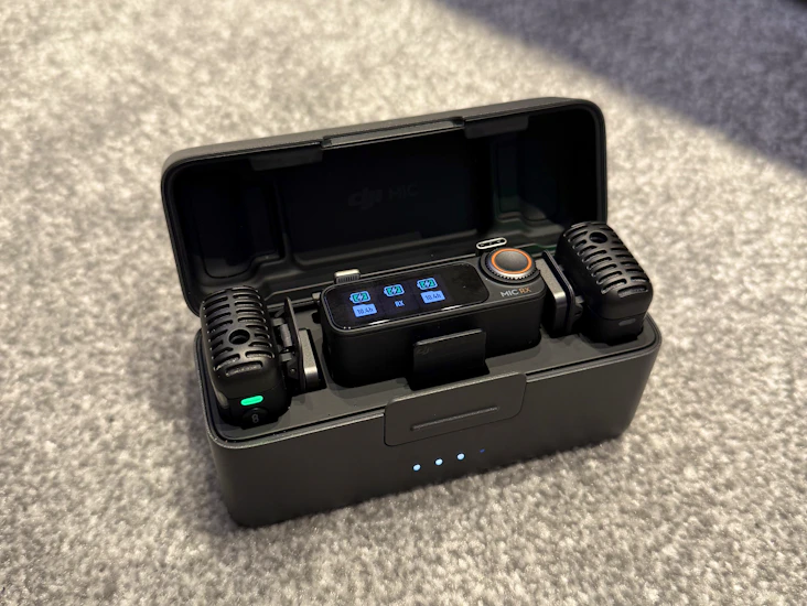 Dji mic 2 (with charging case)