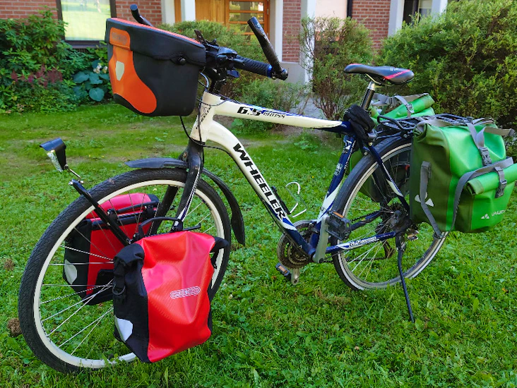 Fullt utstyrt sykkel til bikepacking