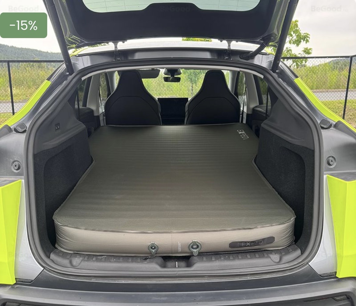 Madrass tesla model y exped oppblåsbar