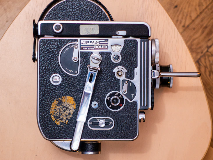 bolex h16 reflex 16mm camera w/ kern-paillard switar 16mm f:1.8 ar lens