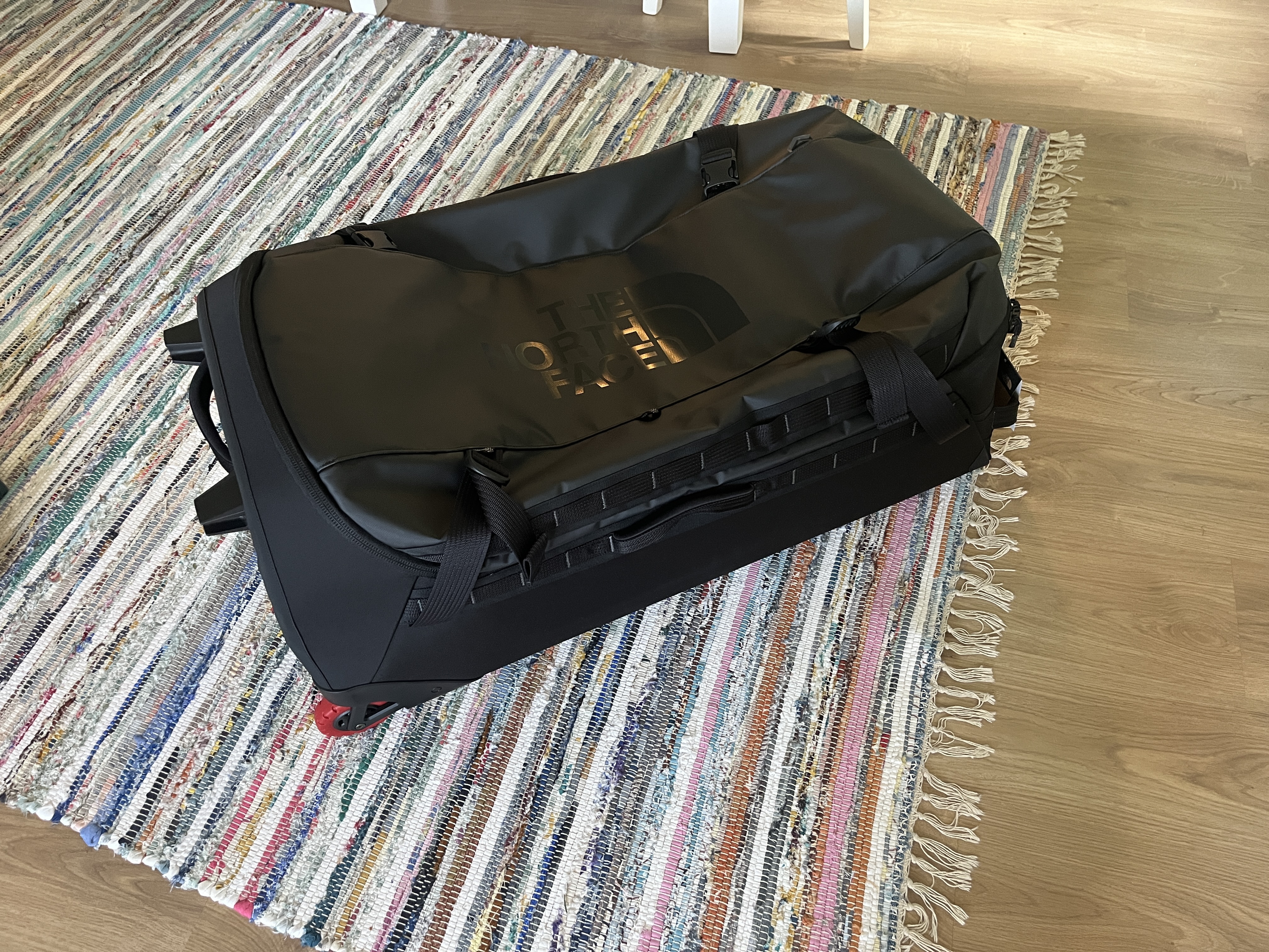 160l svart hål på hjul