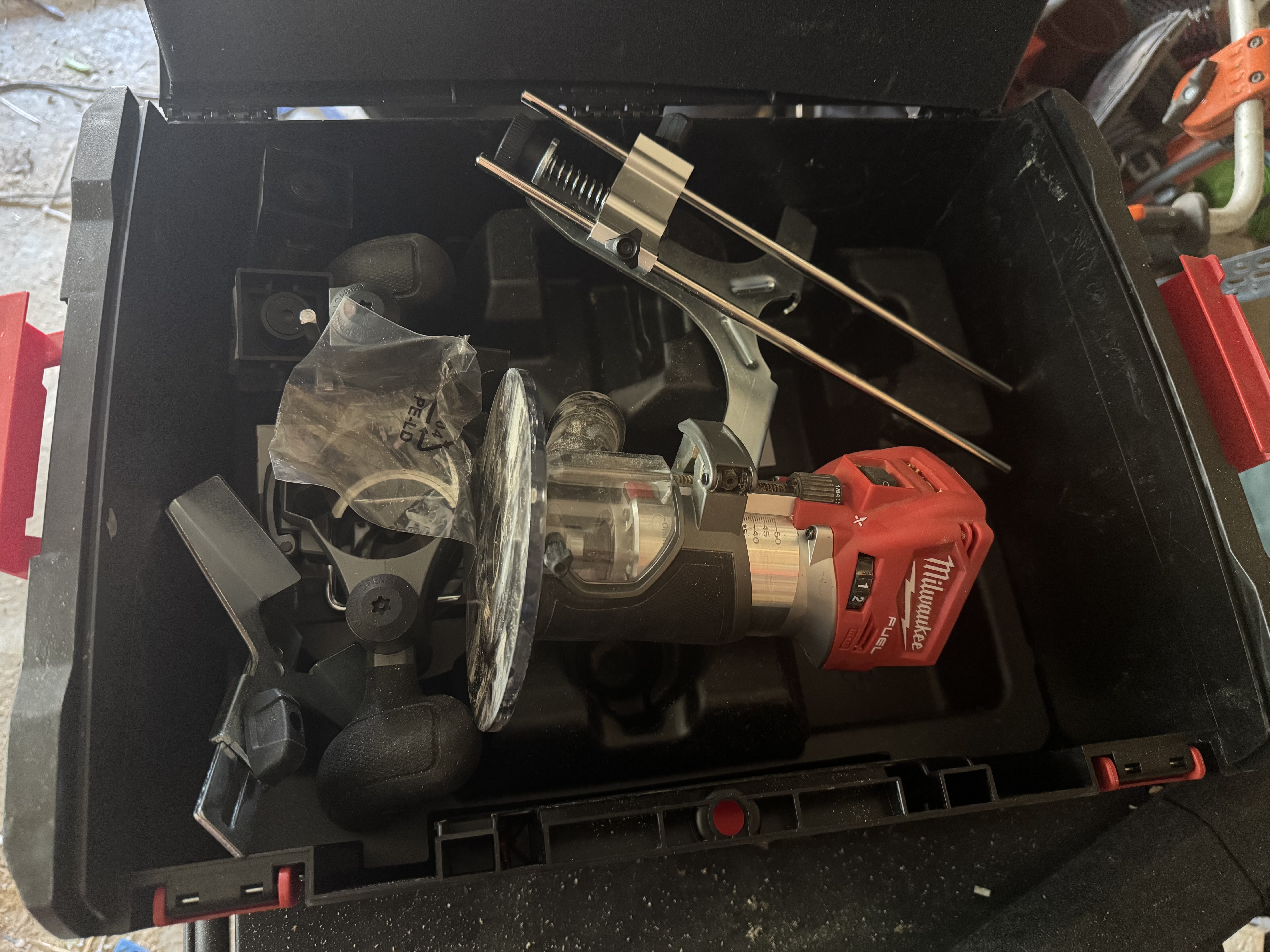 Milwaukee m18 handöverfräs