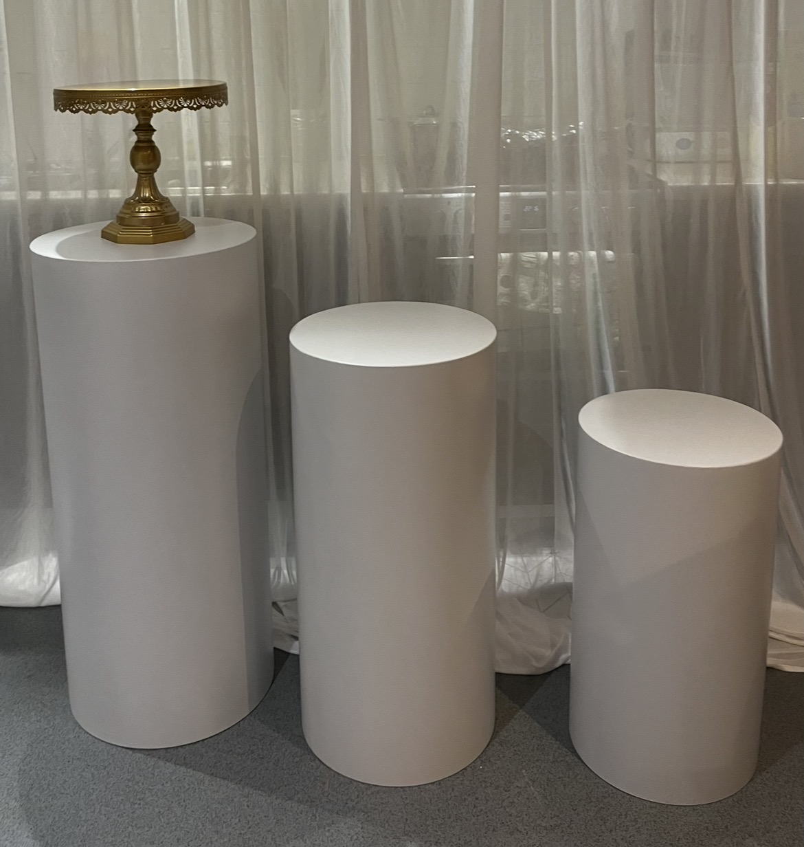 White plinth cake stands (available in three dimensions)