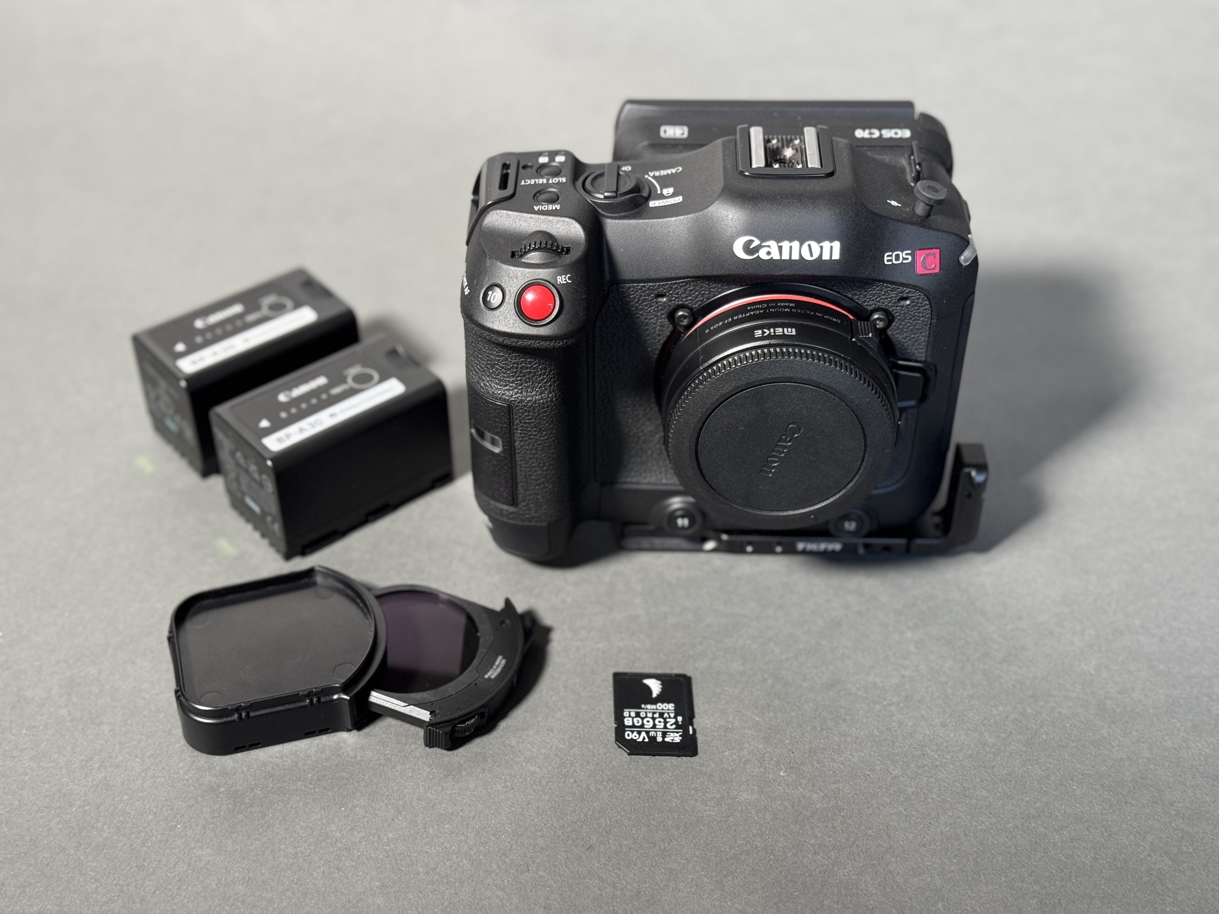 Canon eos c70 + vari nd rf-ef adapter + tilta base plate