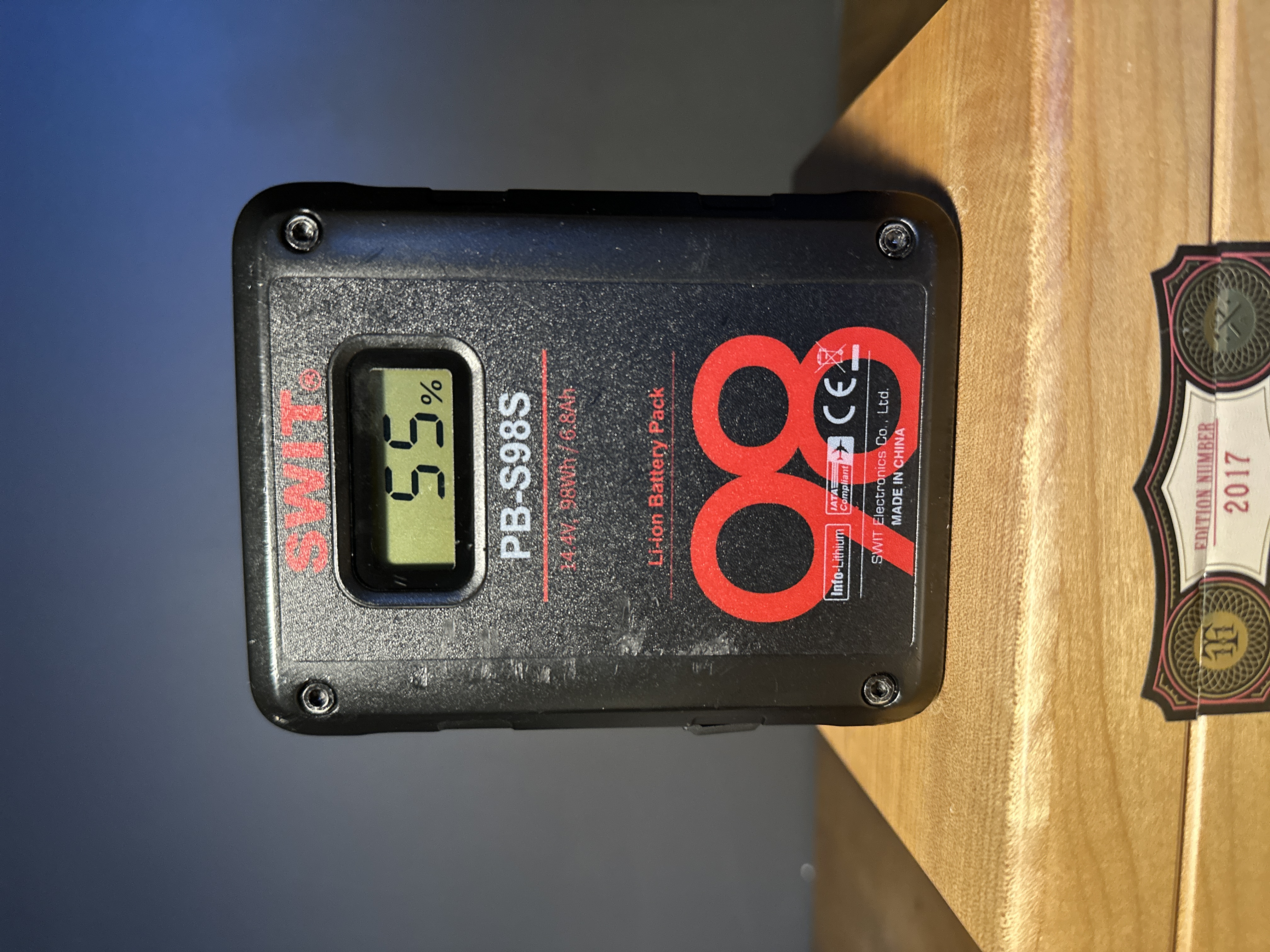 Swit pb-m98s mini v lock 98wh battery