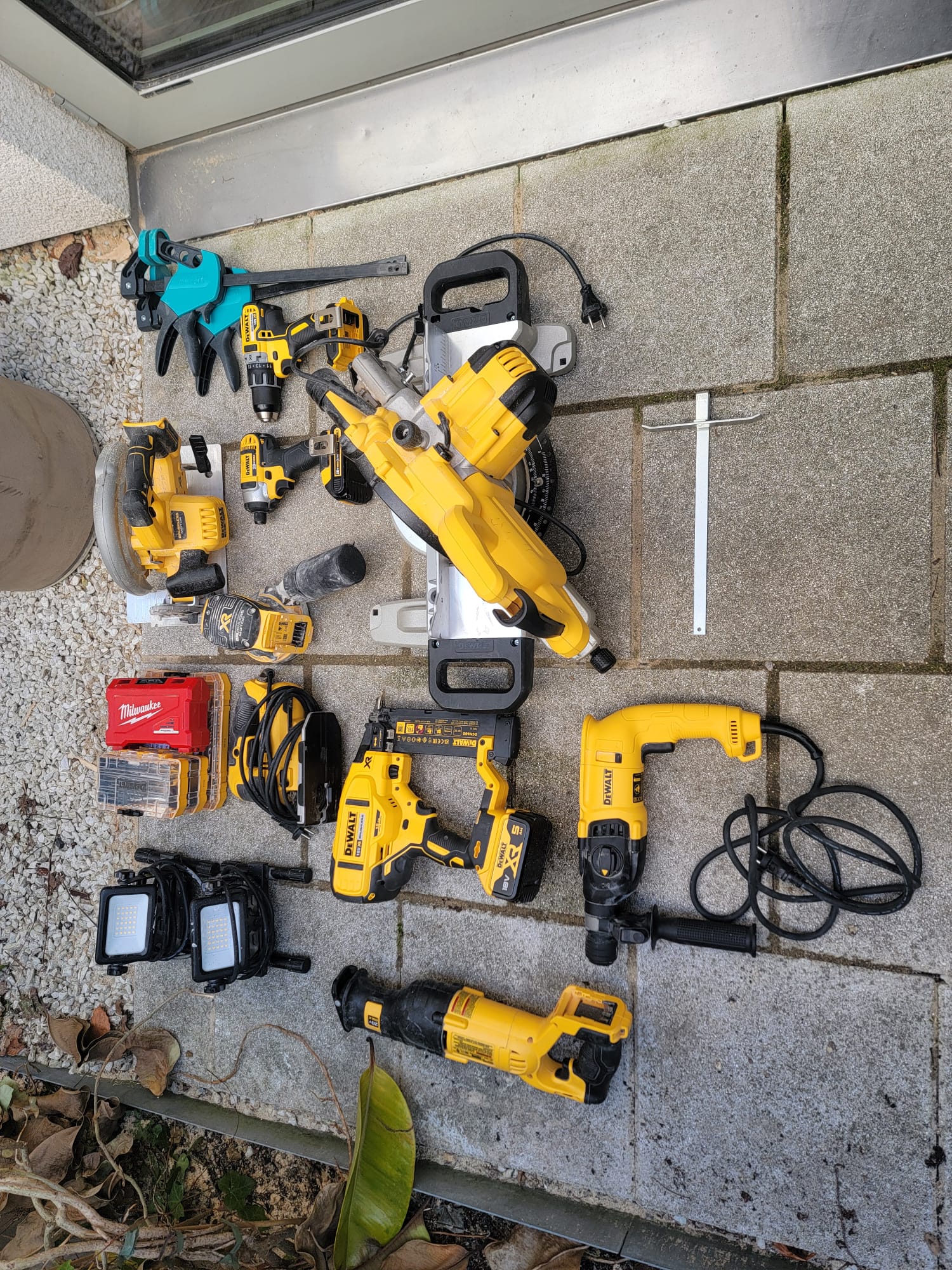 Dewalt tool kit 