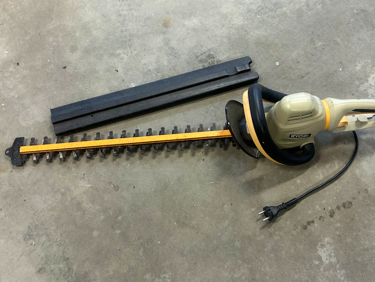 Häcksax ryobi rht500r