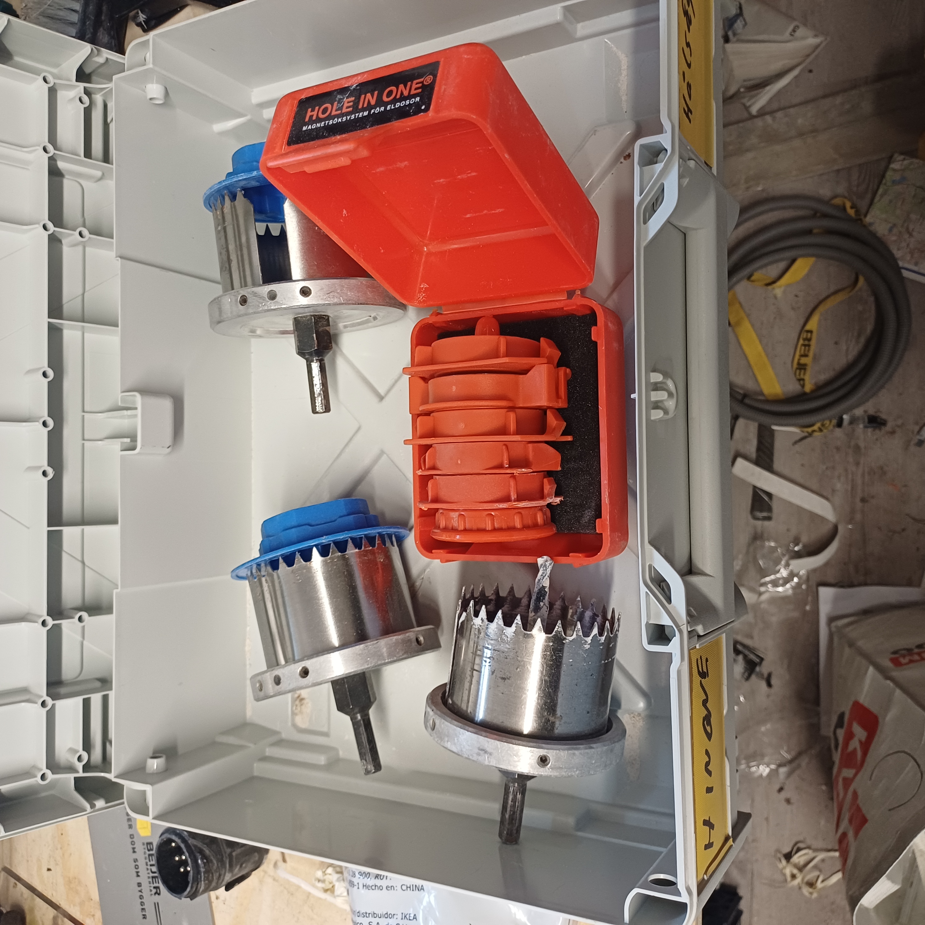 Hole in one dossökare