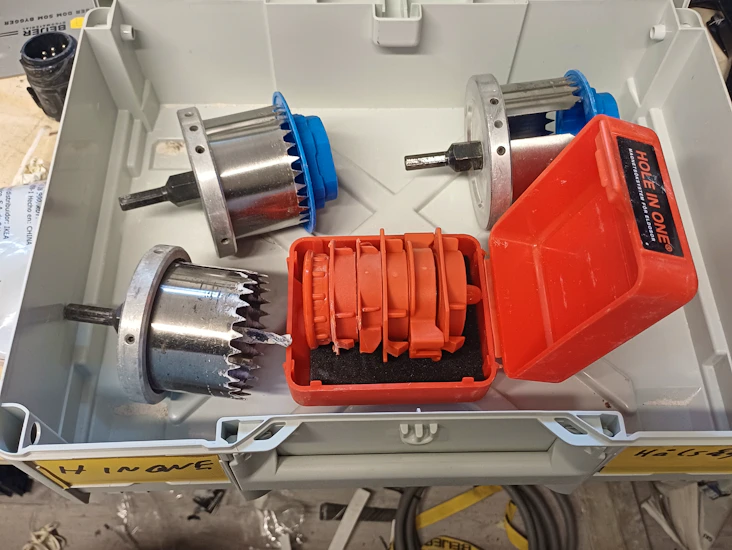 Hole in one dossökare