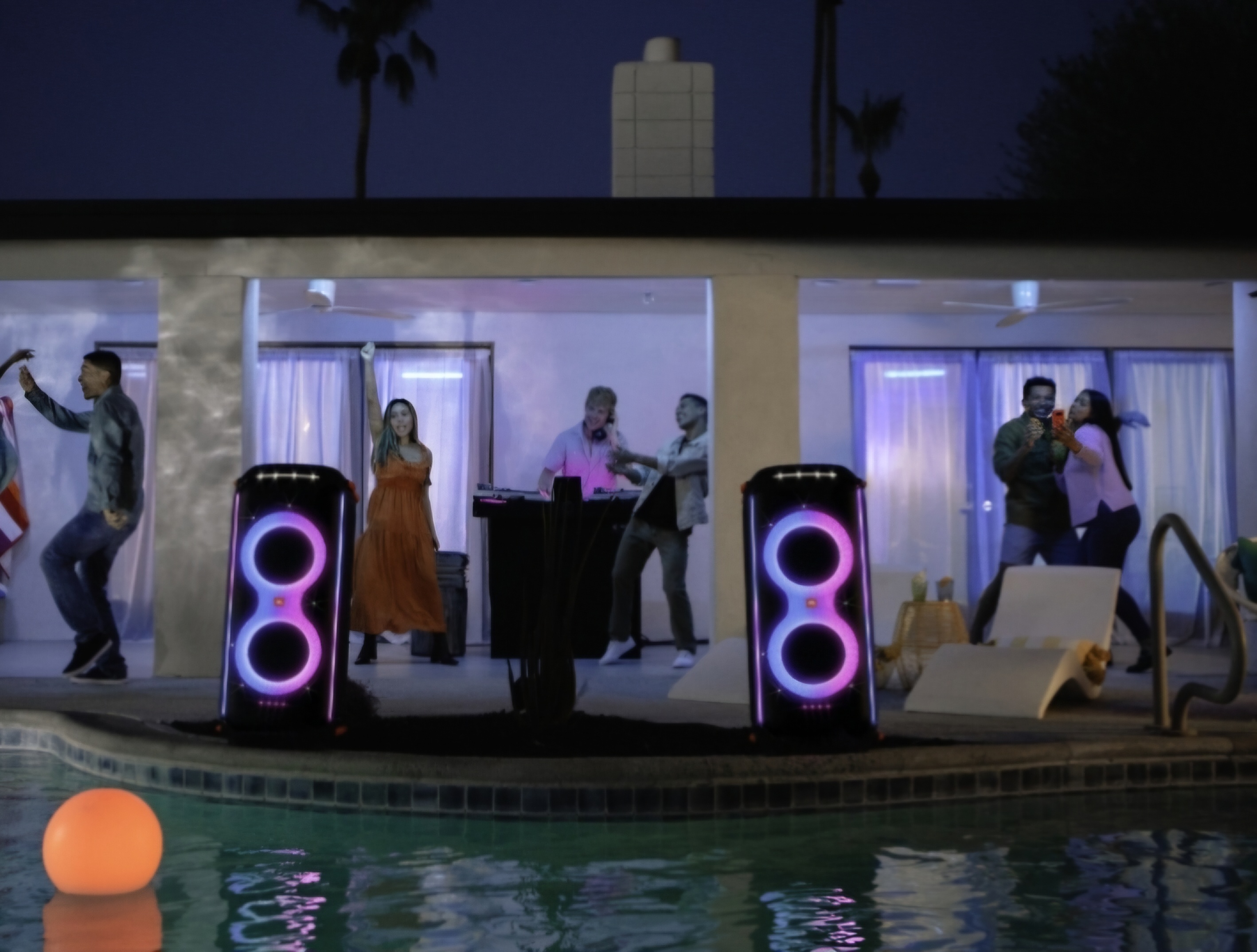 X2 kraftige jbl 710 til utleie!