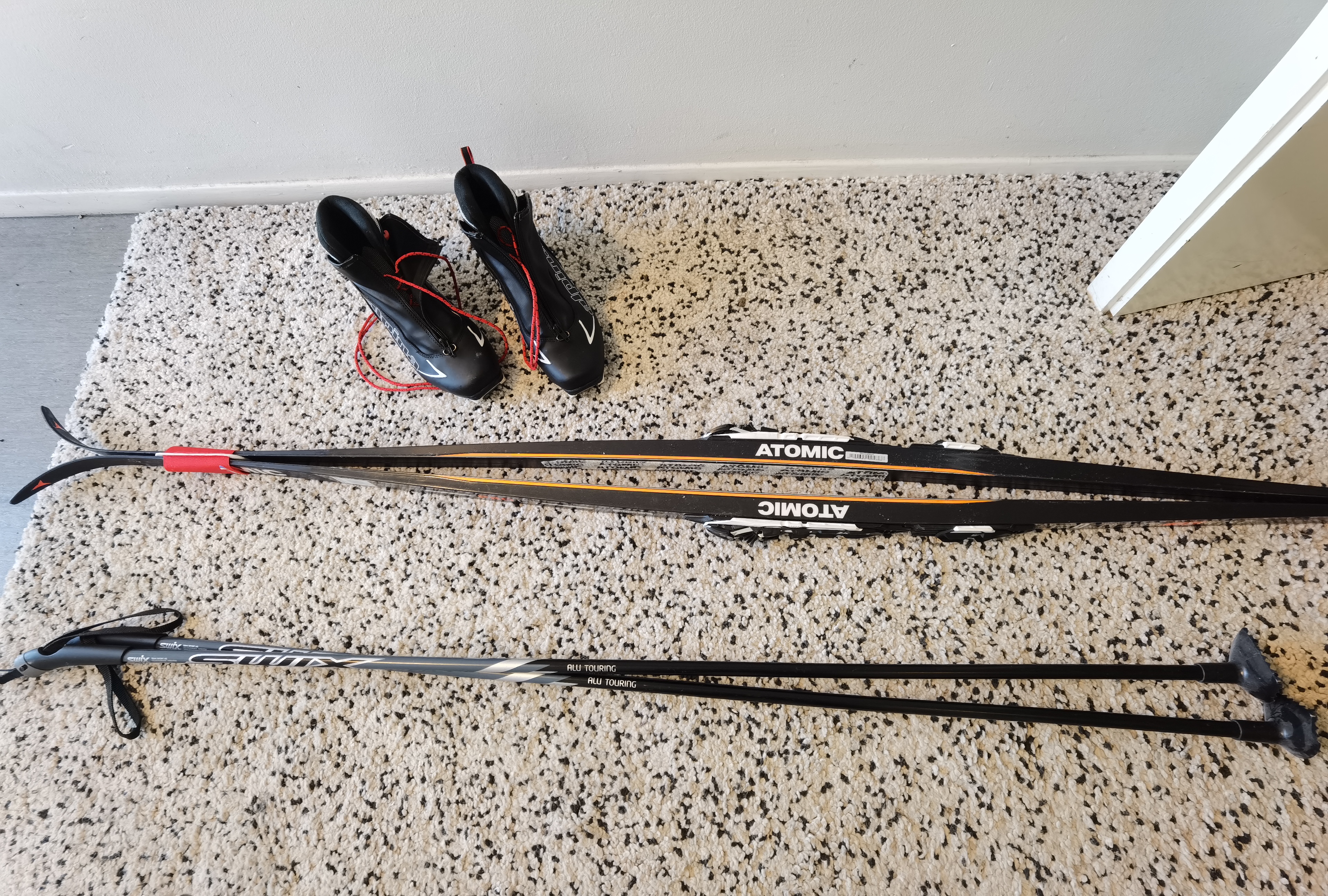 Langrennski m/sko og staver