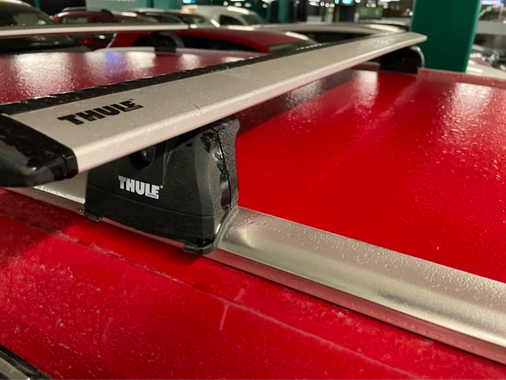 Thule låsbara takräcken