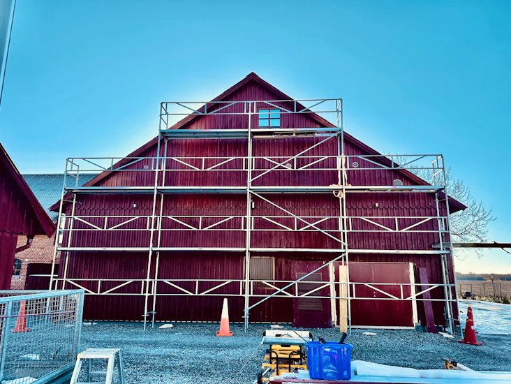 Byggställning 12x6m med gaveltopp - ram aluminium