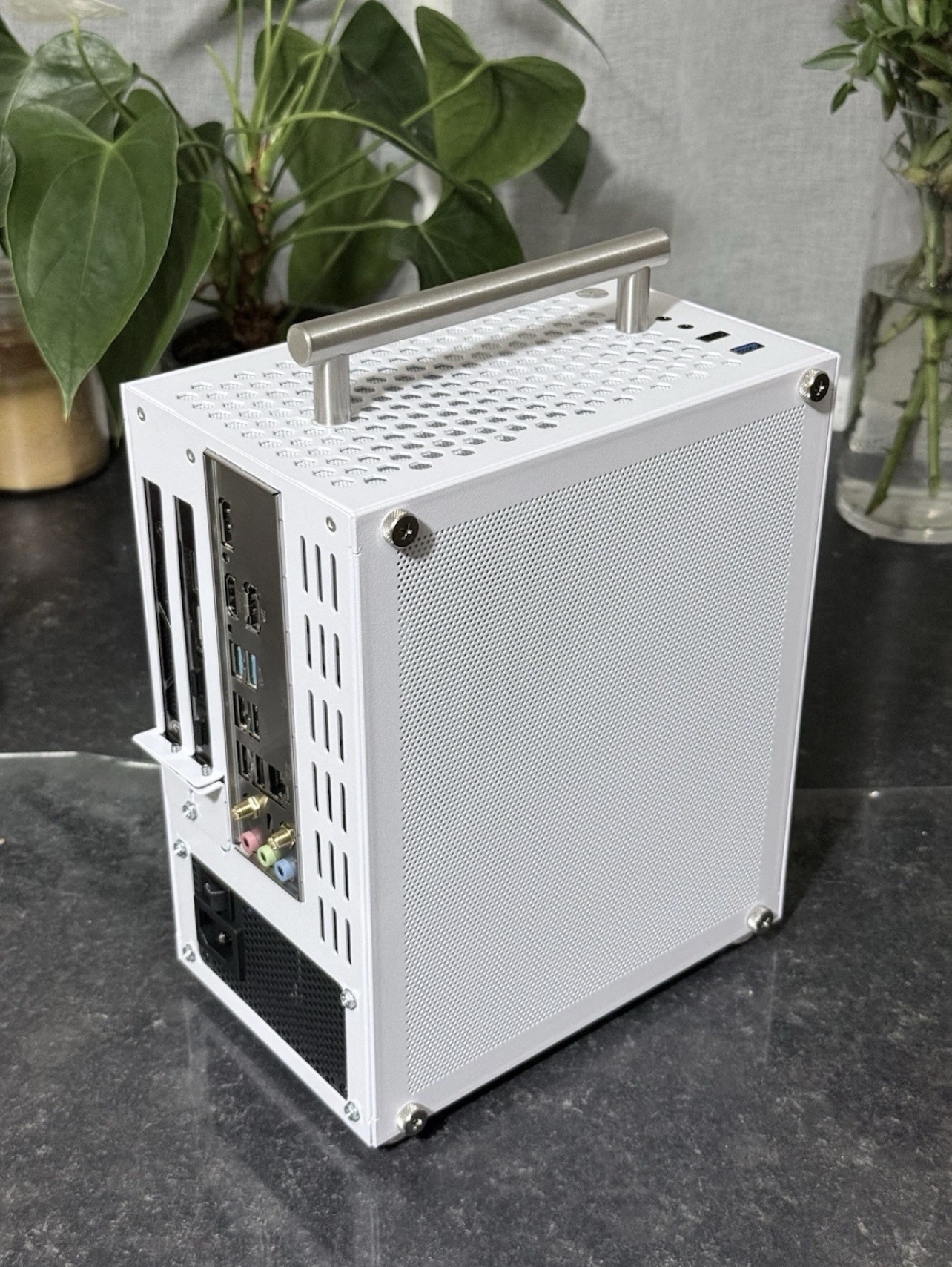 Mini gaming pc rtx 5060