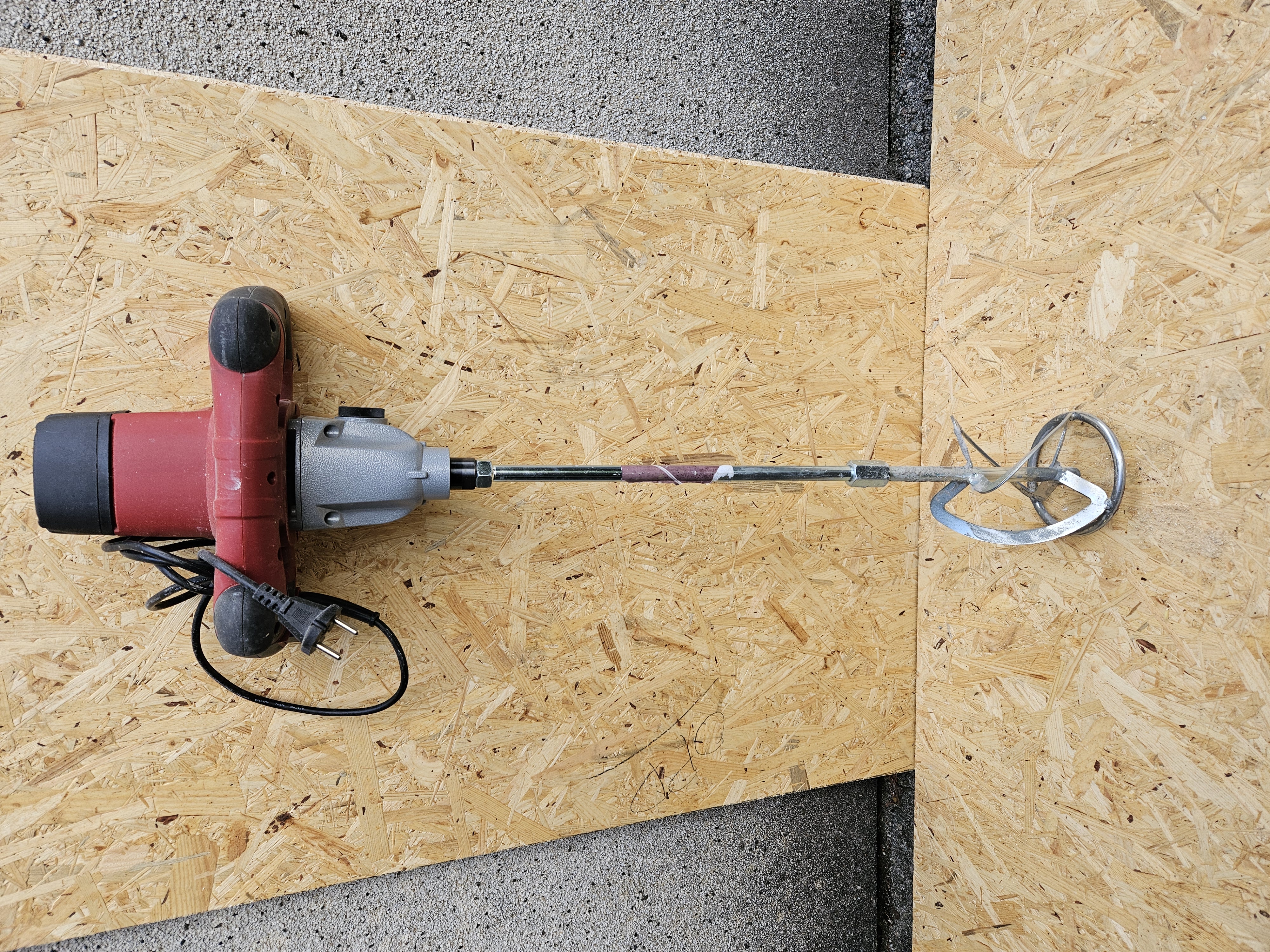 Maling og betongblander / visp 1220w