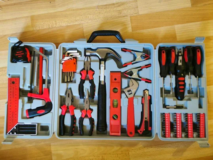 Praktisk verktøysett med 69 deler